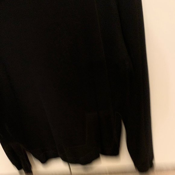 Black Mens Quarter Zip (Size Medium) - Picture 2 of 2